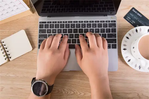 厄瓜多尔到英国旅游