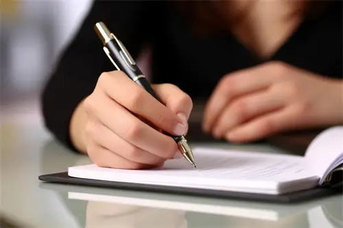 利比里亚人到广州旅游需要准备什么